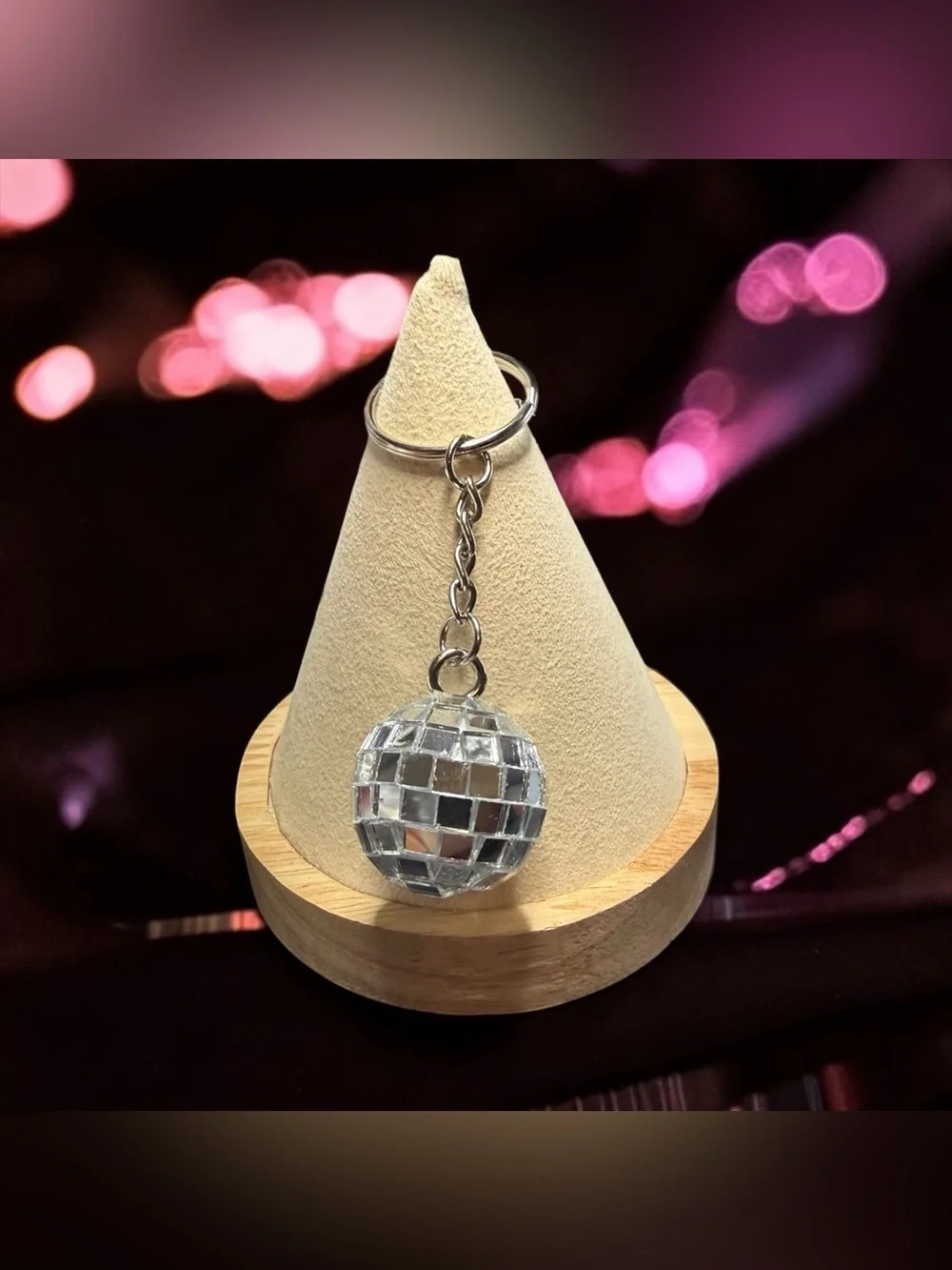 🏷️‼️5/$25🏷️‼️🩶Silver Mirror Disco Ball Keychain/NWOT